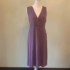 Merona V-neck Jersey Dress. NWT. Never worn. Size M. Lace detail in the …
